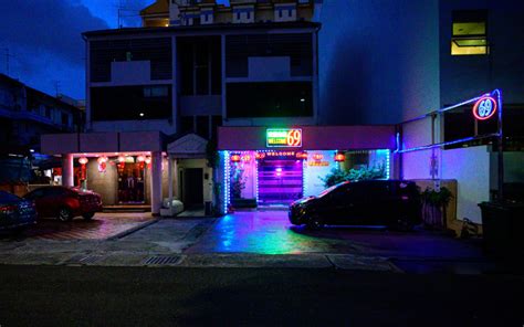 Geylang: Singapore's Notorious Red Light District