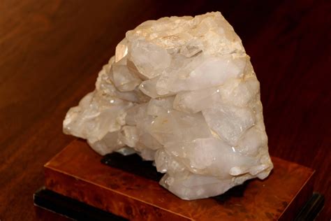 Giant Quartz Crystal for Sale: Uncover the Hidden Gem of Natural Wonder