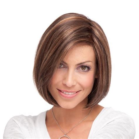 Glamorous Lace Front Straight Chin Length Bob Wigs 2025