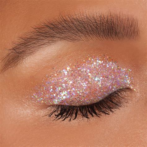 Glitter Makeup Eyeshadow: A Dazzling Guide to Eyecatching Glamour