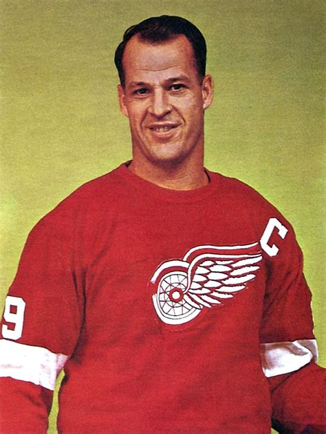 Gordie Howe: The Master of Hat Tricks