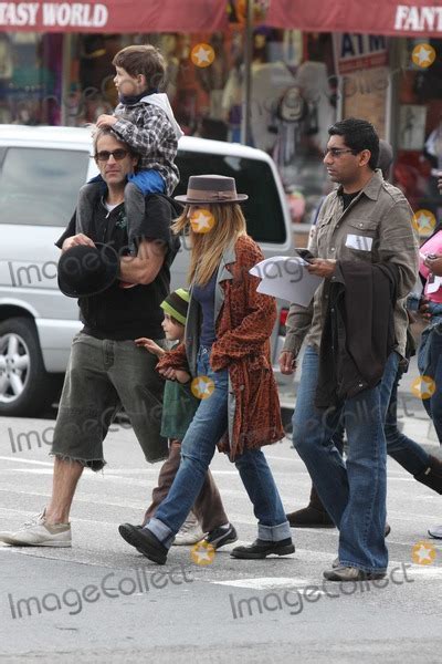 Gordon Macdonald and Holly Hunter: Exploring the Age Difference in Their Relationship