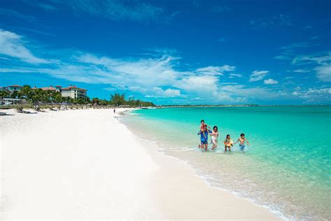 Grace Bay Beach: The 5-Star Heaven of Providenciales, Turks and Caicos