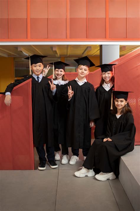 Graduation Gown Rental: Elevate Your Graduation Ceremony with Style