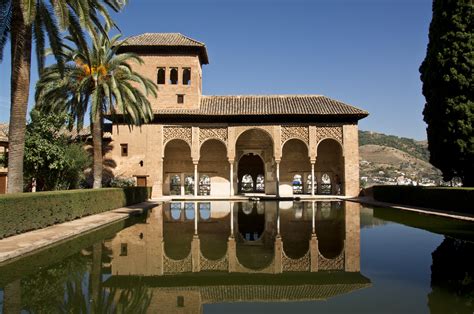 Granada: La Bella Andalusí, Un Destino Encantador