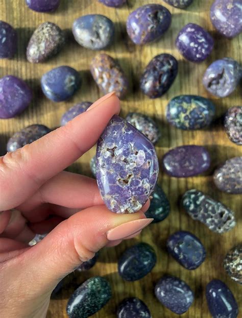 Grape Agate: A Gemstone of Tranquility and Abundance