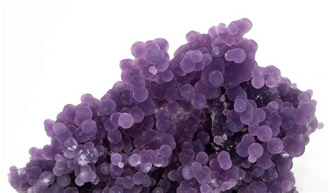 Grape Agate Clusters: A Complete Guide to Their Unique Properties and Uses