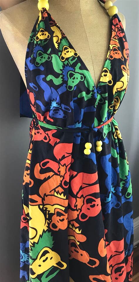 Grateful Dead Dress 04: The Ultimate Guide