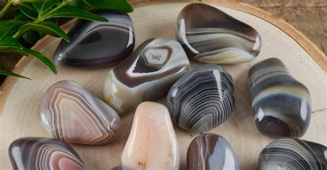 Gray Agate: A Table of Interesting Facts