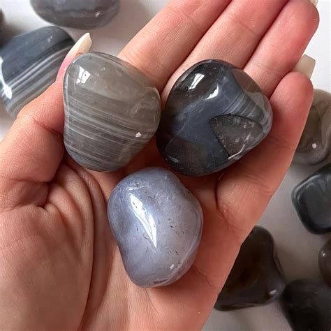 Gray Agate: The Stone of Balance and Serenity