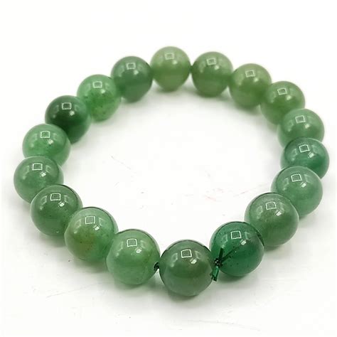 Green Crystal Bracelets: A Guide to Their Healing Properties and Benefits