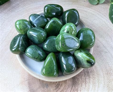 Green Jade Crystal vs. Nephrite Jade