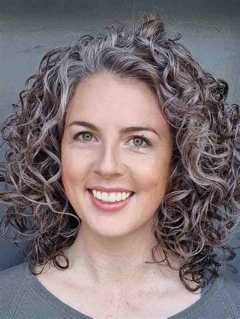 Grey Lace Front Wigs VS Synthetic Layered Wigs: A 2025 Showdown of Mid-Length Curls