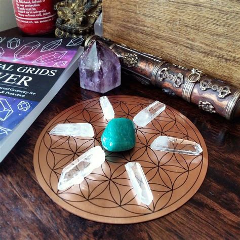 Grid Crystals: Unveil the Hidden Power and Applications in Crystal Therapy