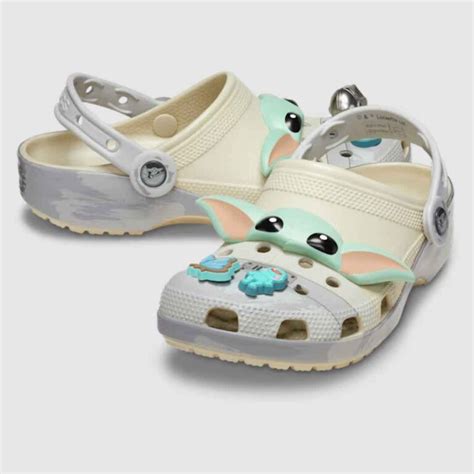 Grogu Crocs