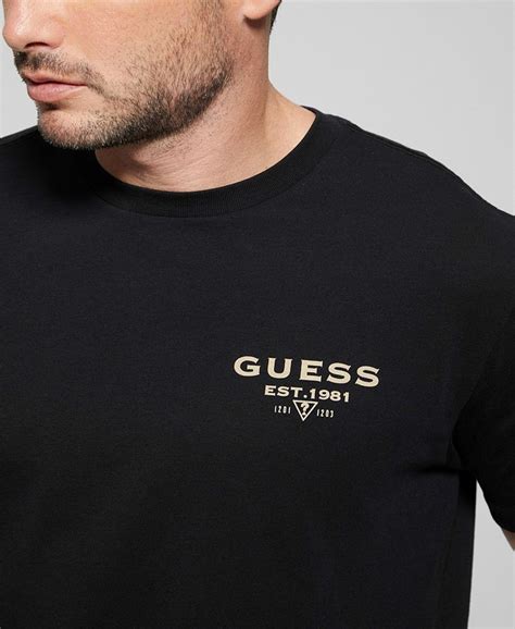 Guess T-Shirts for Men: Distinguished Elegance and Unparalleled Comfort