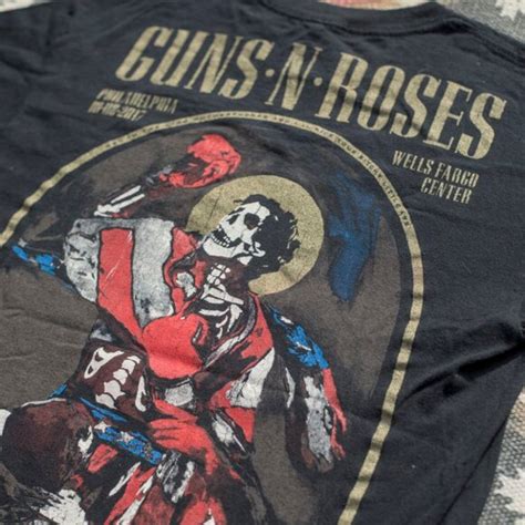 Guns N' Roses Concert T-Shirts: A Collector's Guide