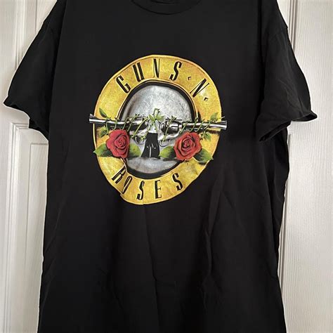 Guns N' Roses T-shirts: The Definitive Guide to Style and Legacy