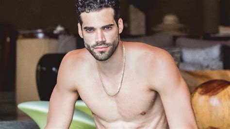 Guty Carrera: A Peruvian Model and Television Personality with a Storied Career