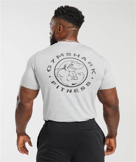 Gym Shark T-Shirts: A Symbiosis of Style and Functionality