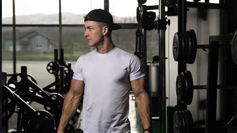 Gym T-Shirts for Men: The Ultimate Guide to Elevate Your Workouts