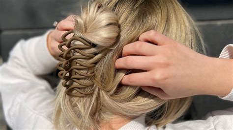 Hair Clip in: 10 Hair Styling Hacks & Tips