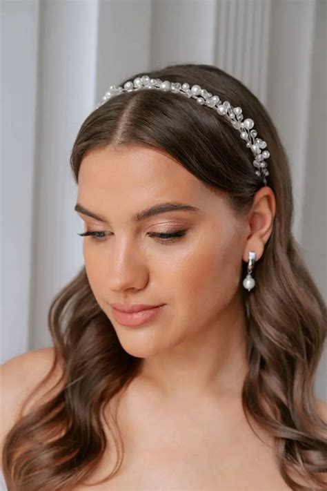 Hair with Headband: 10,000+ Gorgeous Looks for Any Occasion