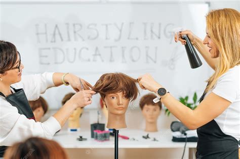 Hairstyling Course Singapore: Get Ready to Style Your Way to Success!