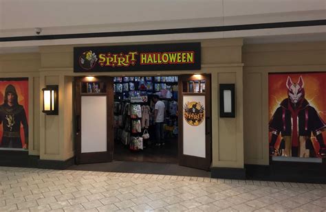 Halloween shop