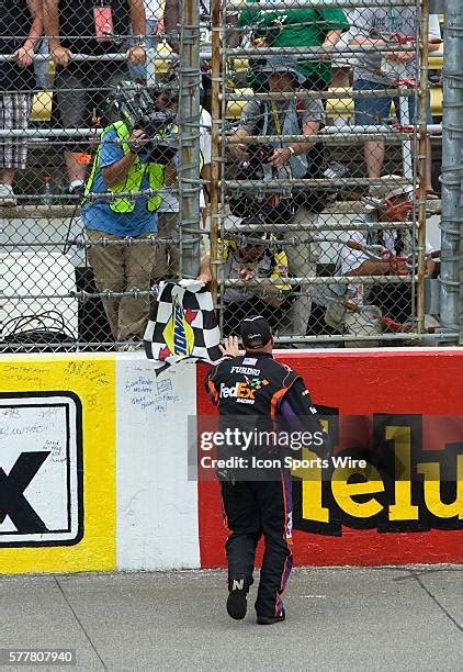 Hamlin 2010: Heluva Good 400