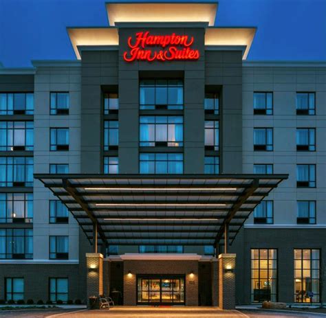 Hampton Inn Suites Newport: Your Gateway to Coastal Charm