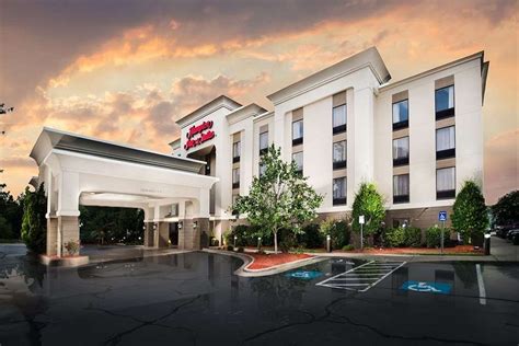 Hampton Inn and Suites Wilson: Comfort and Convenience at Your Fingertips