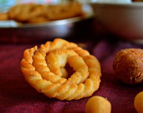 Hand Murukku: A Delectable Culinary Delight