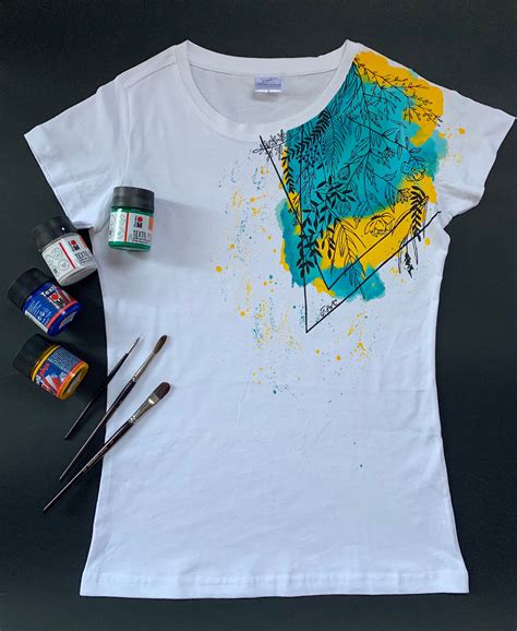 Hand Paint Shirt: A Burst of Creativity and Expression