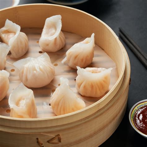 Har Gow (Prawn Dumplings):