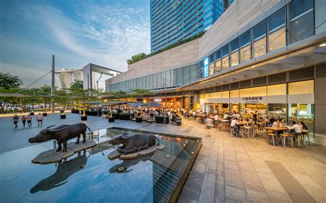 Harry's Marina Bay Link Mall: A Shopper's Paradise with 1,342,987 Visitors a Year