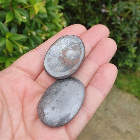 Hematite Quartz: A Stone of Grounding and Protection