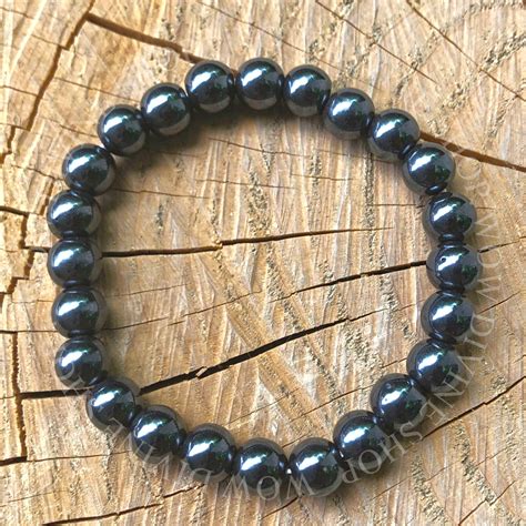 Hematite Stone Bracelet: A Guide to Its Benefits, Uses, and Style