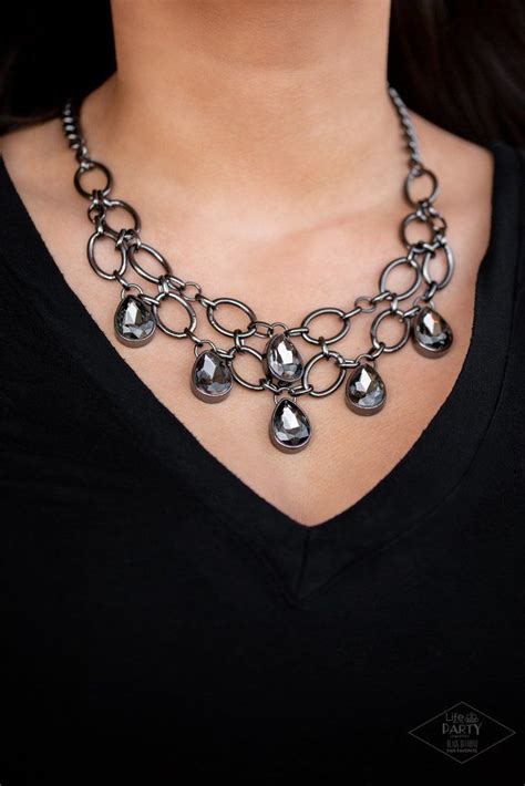 Hematite in Jewelry: The Ultimate Shimmer