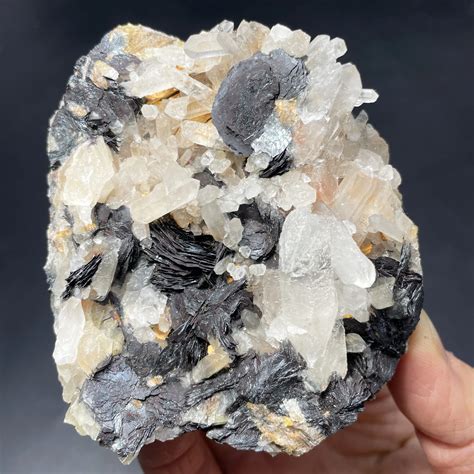 Hematite in Quartz: A Stunning Symbiosis of Minerals