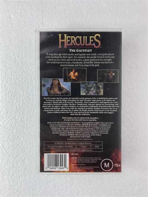 Hercules The Legendary Journeys No 3 starring Xena Gold Foil Edition with Lucy Lawless Photo Cover PDF