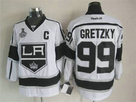 Here are just a few of the benefits of collecting Gretzky jerseys: