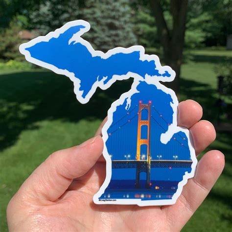 Here are just a few of the benefits of using University of Michigan window stickers: