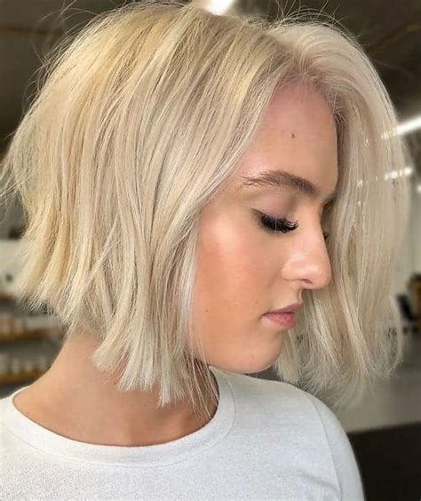 Here are some of the key benefits of platinum blonde bobs: