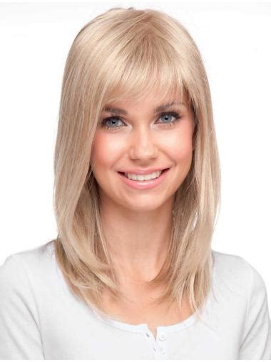 Here are some of the pros and cons of using Blonde Monofilament Synthetic Easeful Long Wigs: