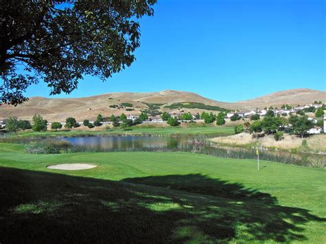 Hiddenbrooke Golf Course in Vallejo: A Hole-in-One Haven