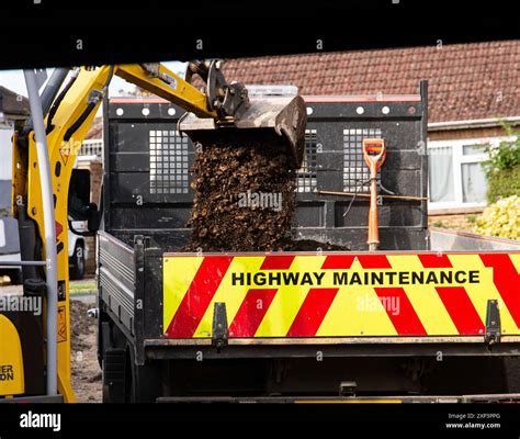 Highway Maintenance SpecialistPassbooks C-1330 Reader