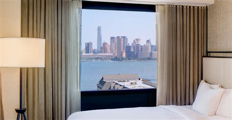 Hilton Jersey City: A Waterfront Haven with 400 Luxuriant Rooms