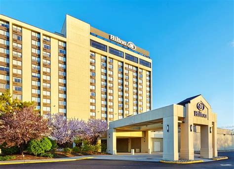 Hilton Meadowlands Hotel: 5-Star Accommodations in the Heart of New Jersey