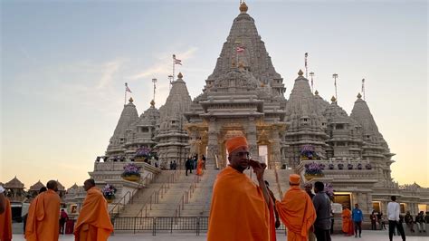 Hindu Temple in New Jersey: A Journey of 45,000 Deities